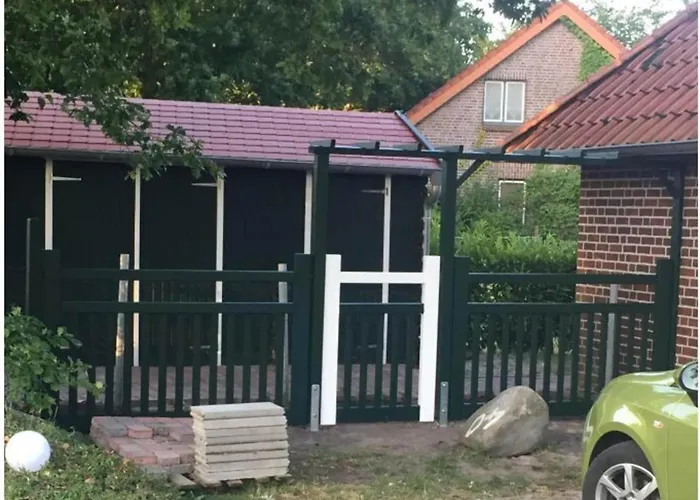 Feike Comfortable Vacation Appartement Zetel